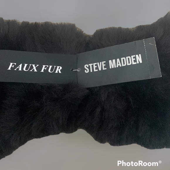 Steve Madden Faux Fur Pom Pom Beanie & Fingerless Gloves Mittens MSRP: $82 - Picture 7 of 7